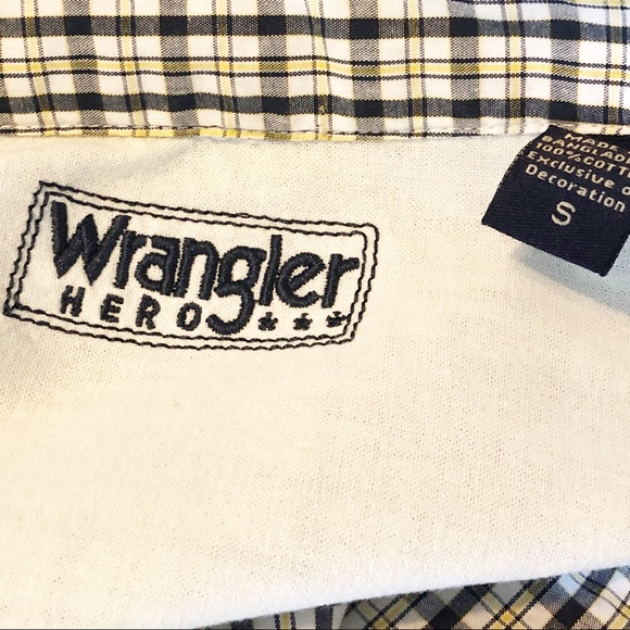 Wrangler Hero short sleeve button down. Size S - Picture 4 of 4